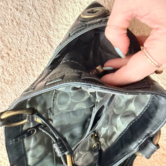 Vintage Coach Gallery Tote - Picture 4 of 6